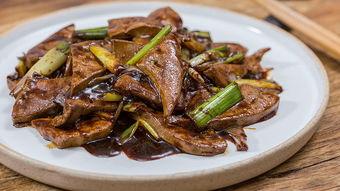 酱爆猪肝的做法视频,猪肝爽口——酱爆猪肝制作教程